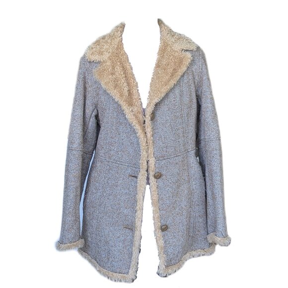 Vintage UTX Outdoors Faux Fur Coat - Picture 2 of 6